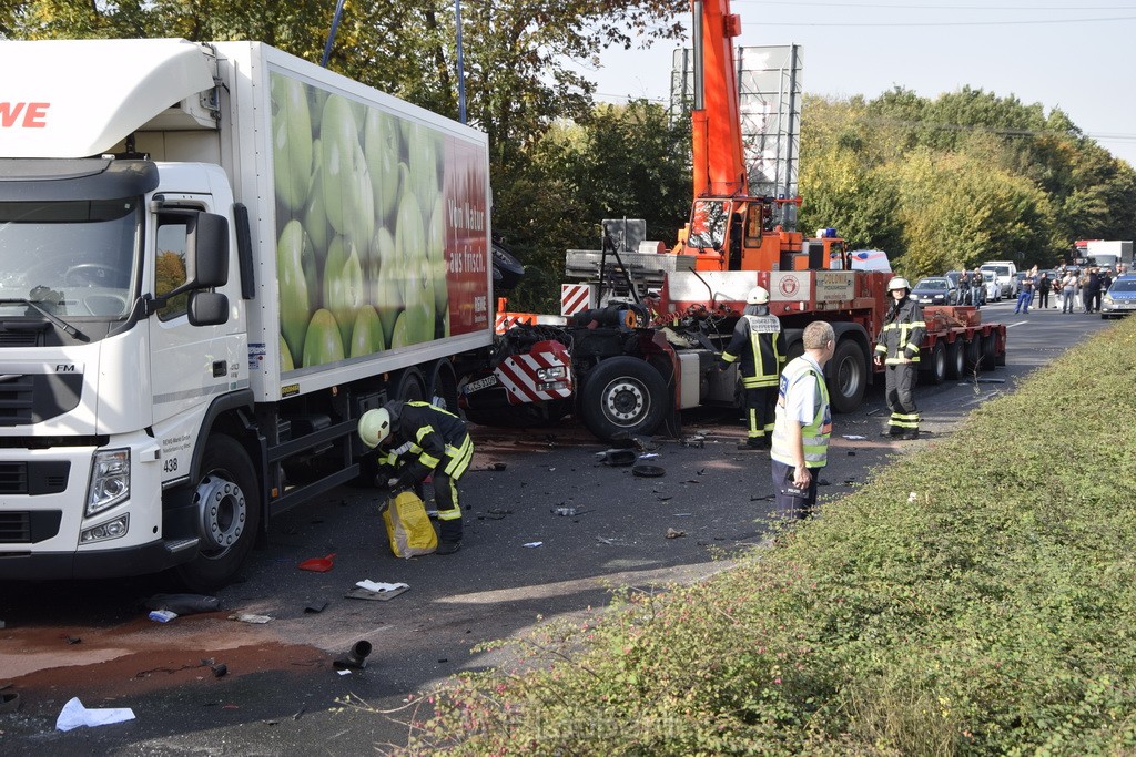 Schwerer VU PKlemm A 57 Rich Innenstadt Hoehe Koeln Chorweiler P145.JPG - Miklos Laubert